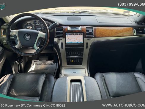 Used 2013 Cadillac Escalade Platinum AWD/4WD image 17