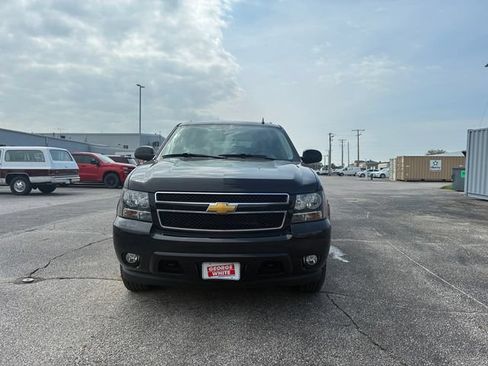 Used 2014 Chevrolet Suburban LT AWD/4WD image 11