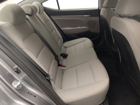 Used 2018 Hyundai Elantra SE w/ Cargo Package FWD image 19
