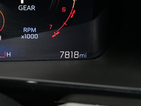 Used 2025 Chevrolet Colorado ZR2 w/ Technology Package AWD/4WD image 26