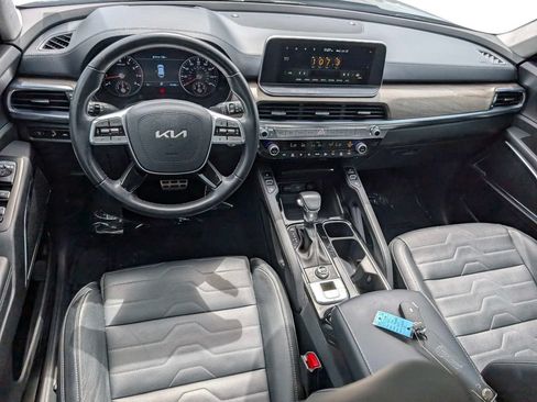 Certified 2022 Kia Telluride SX w/ SX Prestige Package AWD/4WD image 19