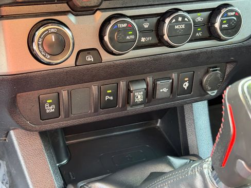 Used 2023 Toyota Tacoma TRD Pro AWD/4WD image 24
