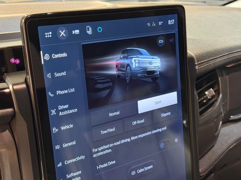Used 2025 Ford F150 Lightning Flash AWD/4WD image 29