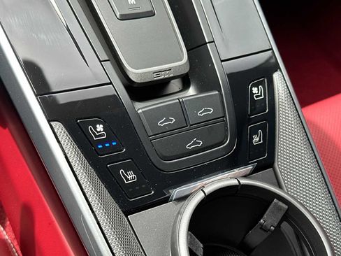 Certified 2025 Porsche 911 Carrera image 19