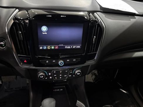 Used 2023 Chevrolet Traverse LT w/ Rear Camera Mirror Package AWD/4WD image 28