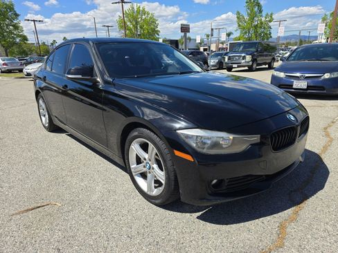 Used 2015 BMW 320i Sedan RWD image 3