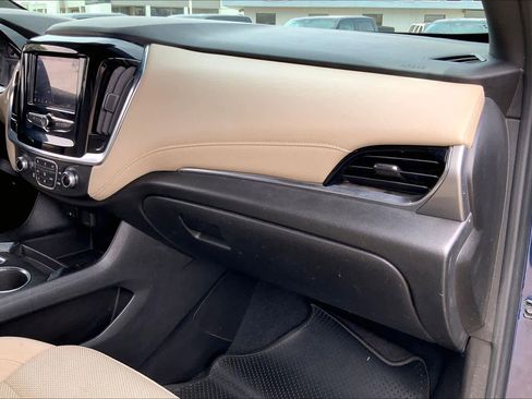 Used 2023 Chevrolet Traverse LS FWD image 19
