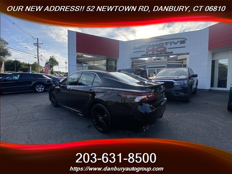 Used 2023 Toyota Camry XSE FWD image 5