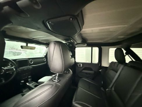 Used 2023 Jeep Wrangler Unlimited Sahara w/ Cold Weather Group image 46