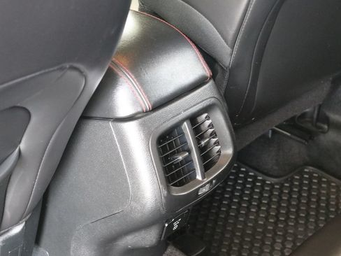 Used 2018 Jeep Cherokee Trailhawk AWD/4WD image 33