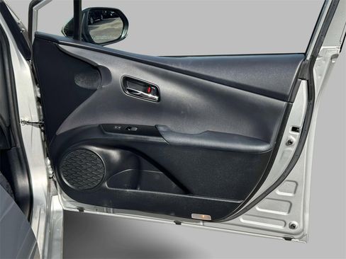 Used 2022 Toyota Prius Prime XLE image 13