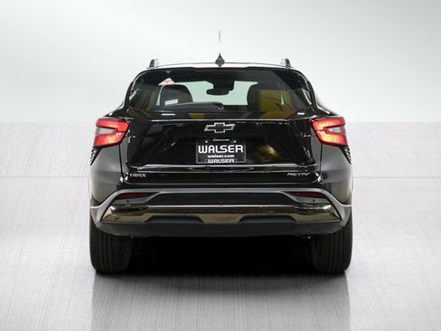 Used 2024 Chevrolet Trax ACTIV FWD image 4