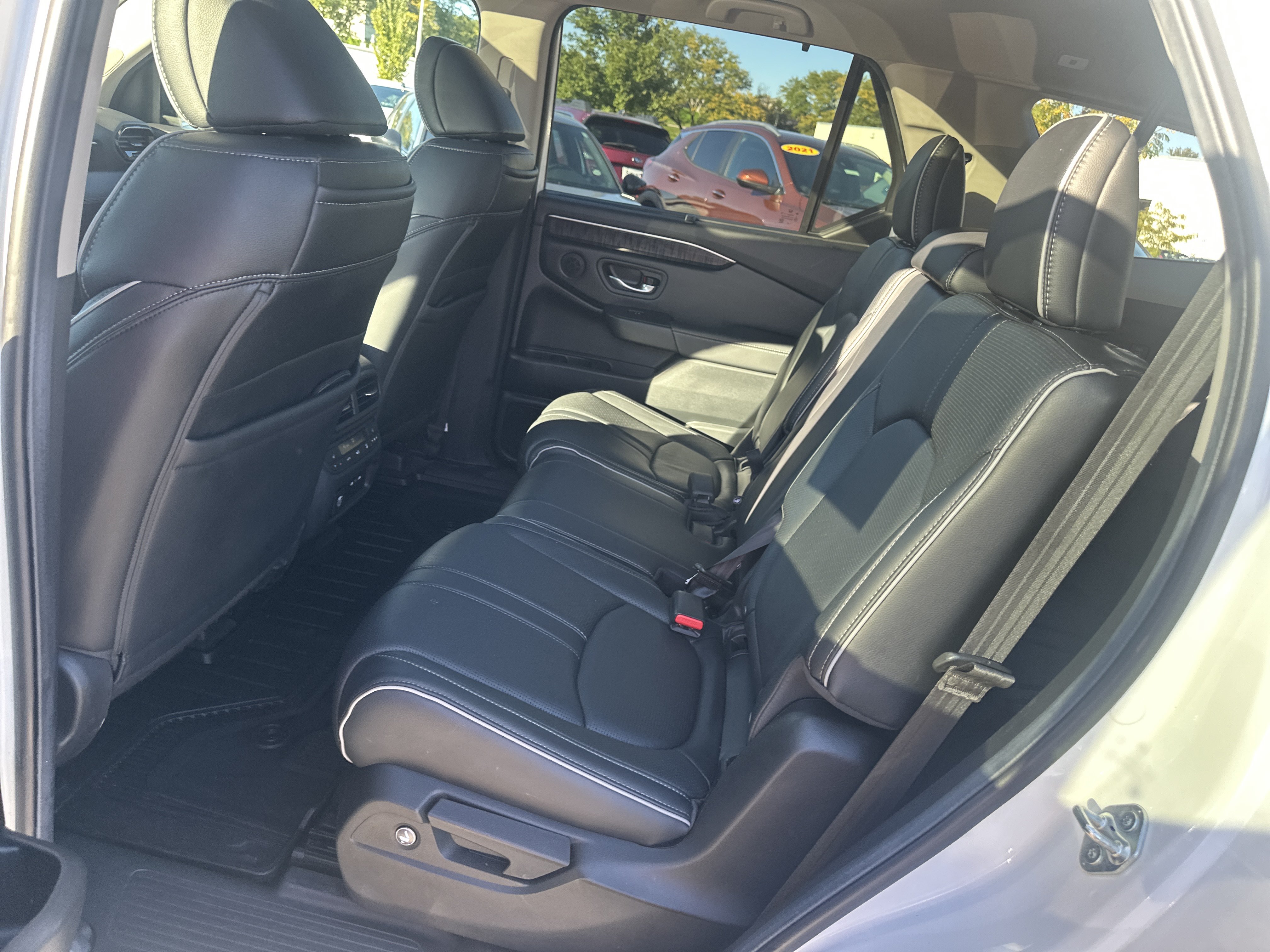 Certified 2024 Honda Pilot Elite image 16
