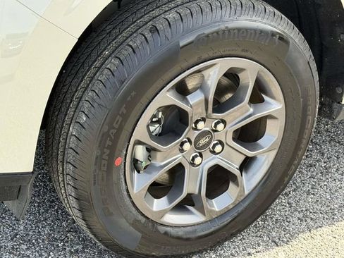 Used 2024 Ford Maverick XLT FWD image 16