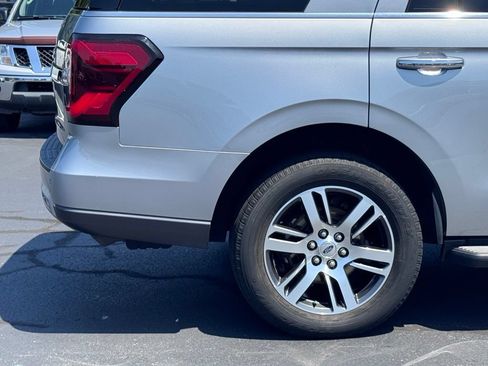 Used 2024 Ford Expedition Limited RWD image 43
