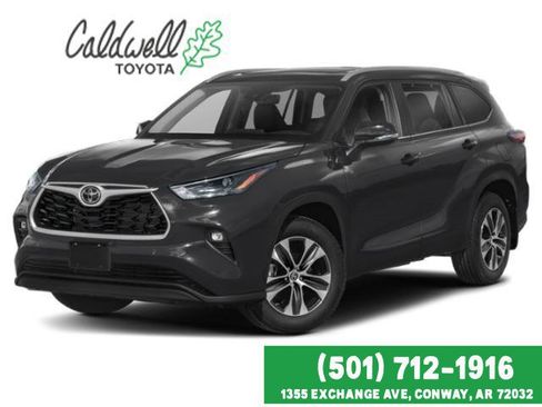 Used 2023 Toyota Highlander XLE FWD image 6