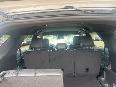 Used 2025 Ford Explorer ST-Line w/ Premium Package RWD image 9