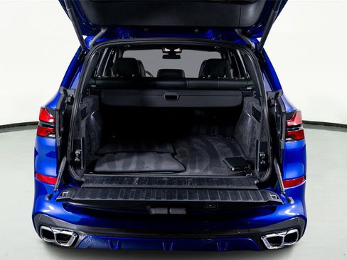 Used 2025 BMW X5 M60i AWD/4WD image 54