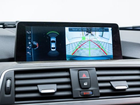 Used 2017 BMW 330i xDrive Sedan image 23