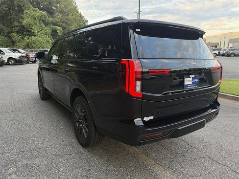 New 2025 Ford Expedition Max Platinum w/ Stealth Performance Package image 5