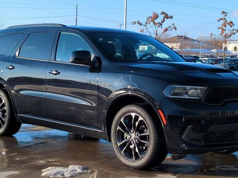 Used 2023 Dodge Durango R/T w/ Hemi Orange Plus Package image 10