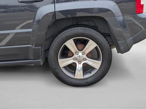 Used 2016 Jeep Patriot High Altitude image 22