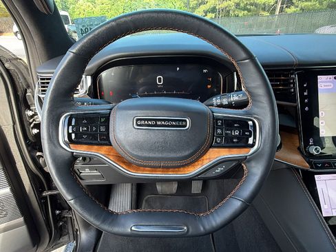 Used 2024 Jeep Grand Wagoneer Series III w/ Rear Seat Video Group 1 AWD/4WD image 30