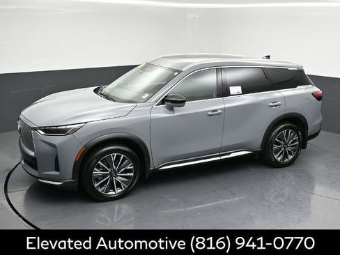 Certified 2026 INFINITI QX60 Luxe w/ Family Package AWD/4WD image 30