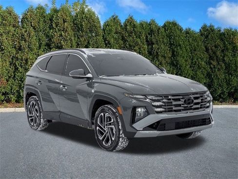 Certified 2025 Hyundai Tucson Limited image 3