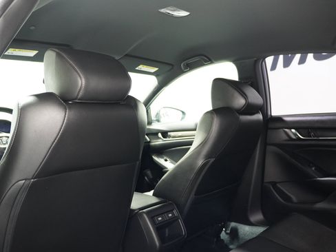 Used 2021 Honda Accord Sport image 15