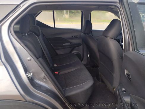 Used 2021 Nissan Kicks S image 21