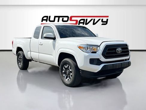 Used 2023 Toyota Tacoma SR image 1