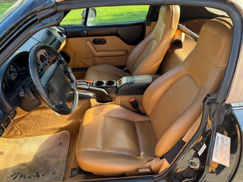 Used 1997 MAZDA MX-5 Miata RWD image 24