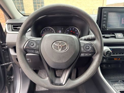 Used 2020 Toyota RAV4 XLE image 11