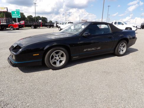 Used 1988 Chevrolet Camaro LT image 3