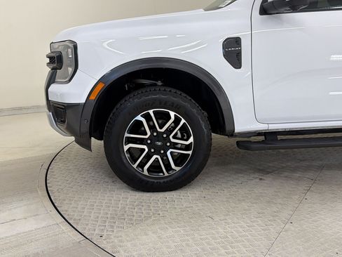 Certified 2024 Ford Ranger Lariat w/ Trailer Tow Package RWD image 13