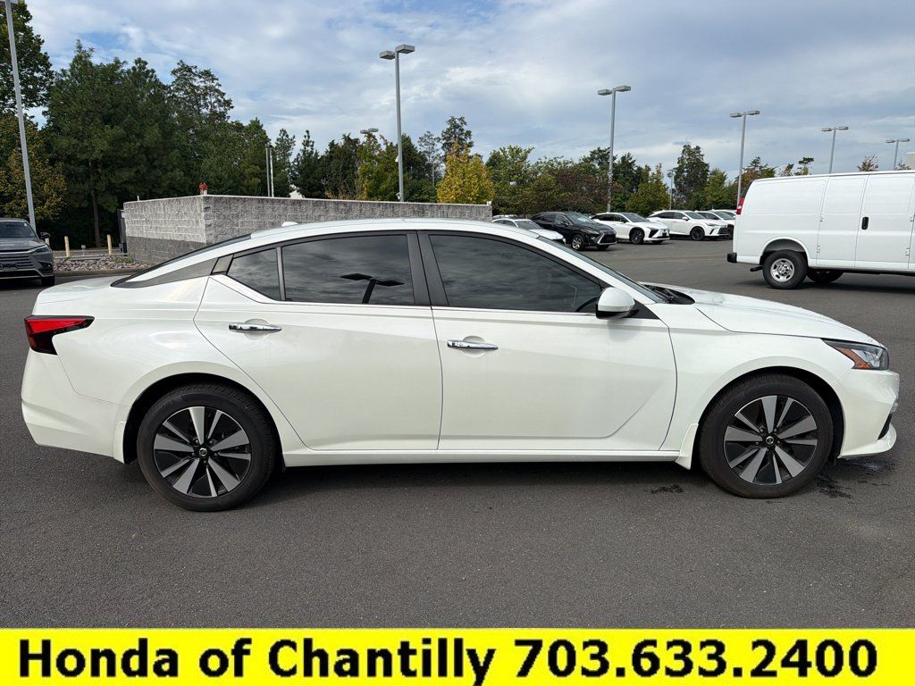 Used 2021 Nissan Altima 2.5 SV AWD/4WD image 8