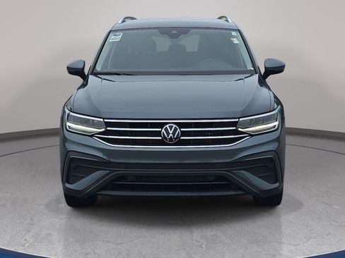 Used 2022 Volkswagen Tiguan SE AWD/4WD image 2