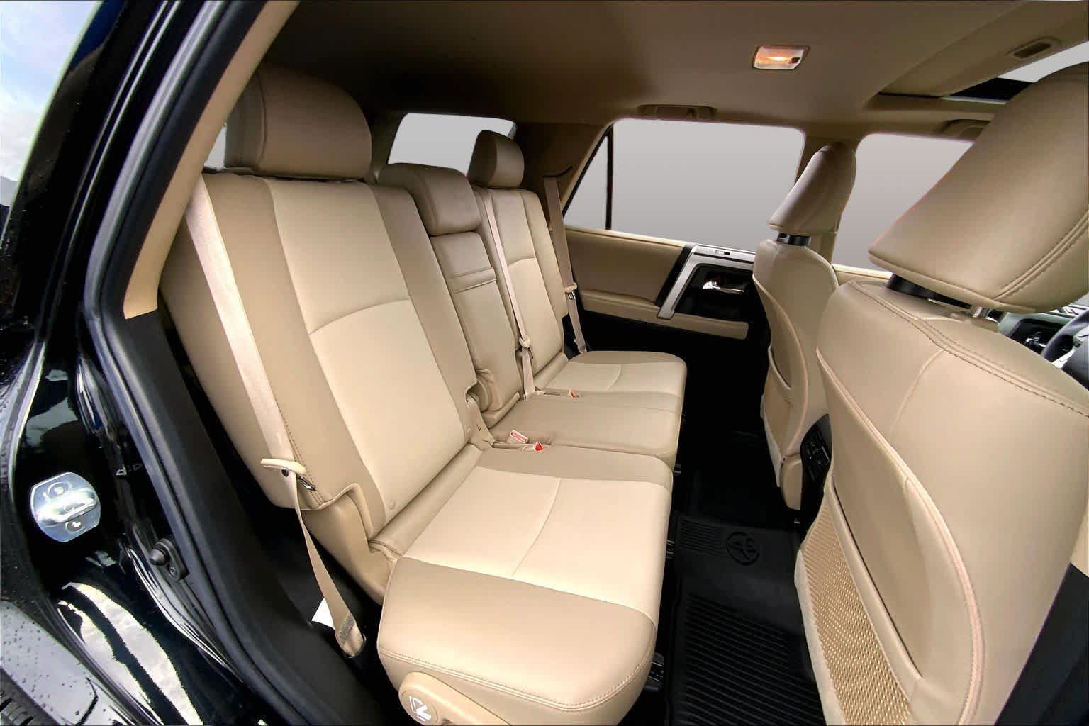 Used 2021 Toyota 4Runner SR5 Premium w/ Moonroof Package RWD image 20