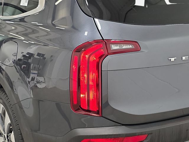 Used 2022 Kia Telluride S FWD image 34