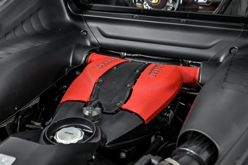 Used 2020 Ferrari F8 Tributo RWD image 25