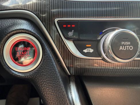 Used 2021 Honda Accord Sport image 11