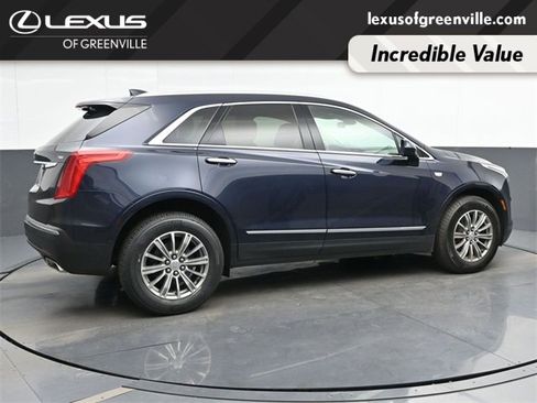 Used 2017 Cadillac XT5 Luxury w/ Driver Awareness Package image 8