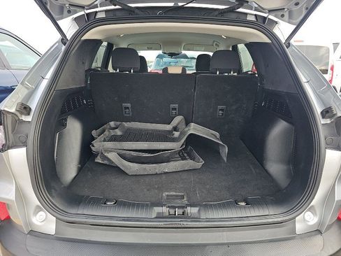 Used 2021 Ford Escape SE image 16