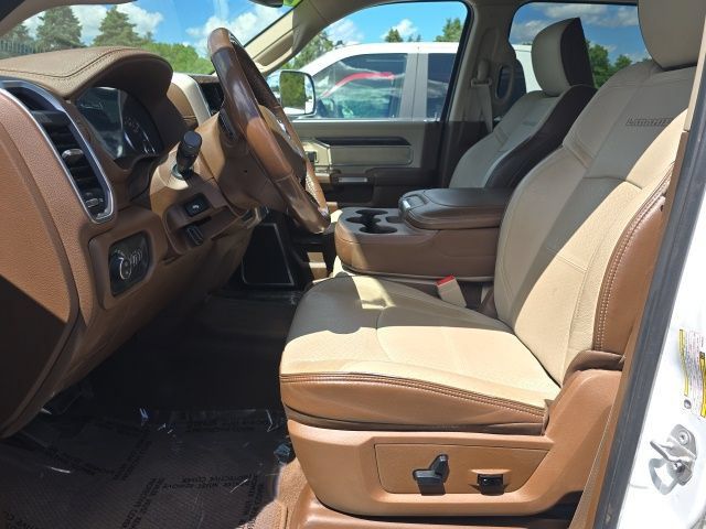 Used 2019 RAM 3500 Laramie AWD/4WD image 10