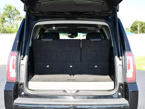 Used 2020 GMC Yukon SLT AWD/4WD image 34