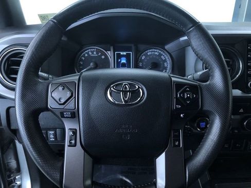 Used 2023 Toyota Tacoma TRD Off-Road image 19