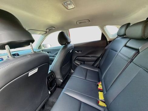 Used 2026 Hyundai Kona SEL Premium FWD image 21