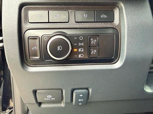 Used 2024 Ford F250 Platinum w/ Tremor Off-Road Package image 28
