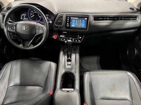 Used 2020 Honda HR-V Touring image 42